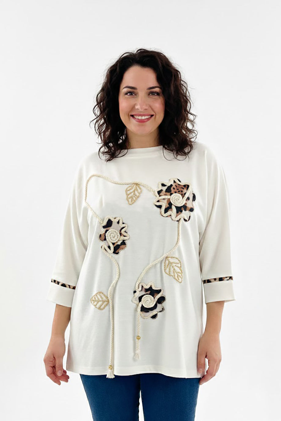 Büyük Beden Ön Nakışlı Bluz Ekru