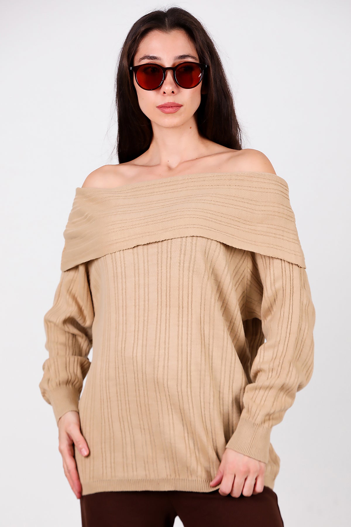 Kadın Madonna Yaka Triko Bluz Açık Kahverengi