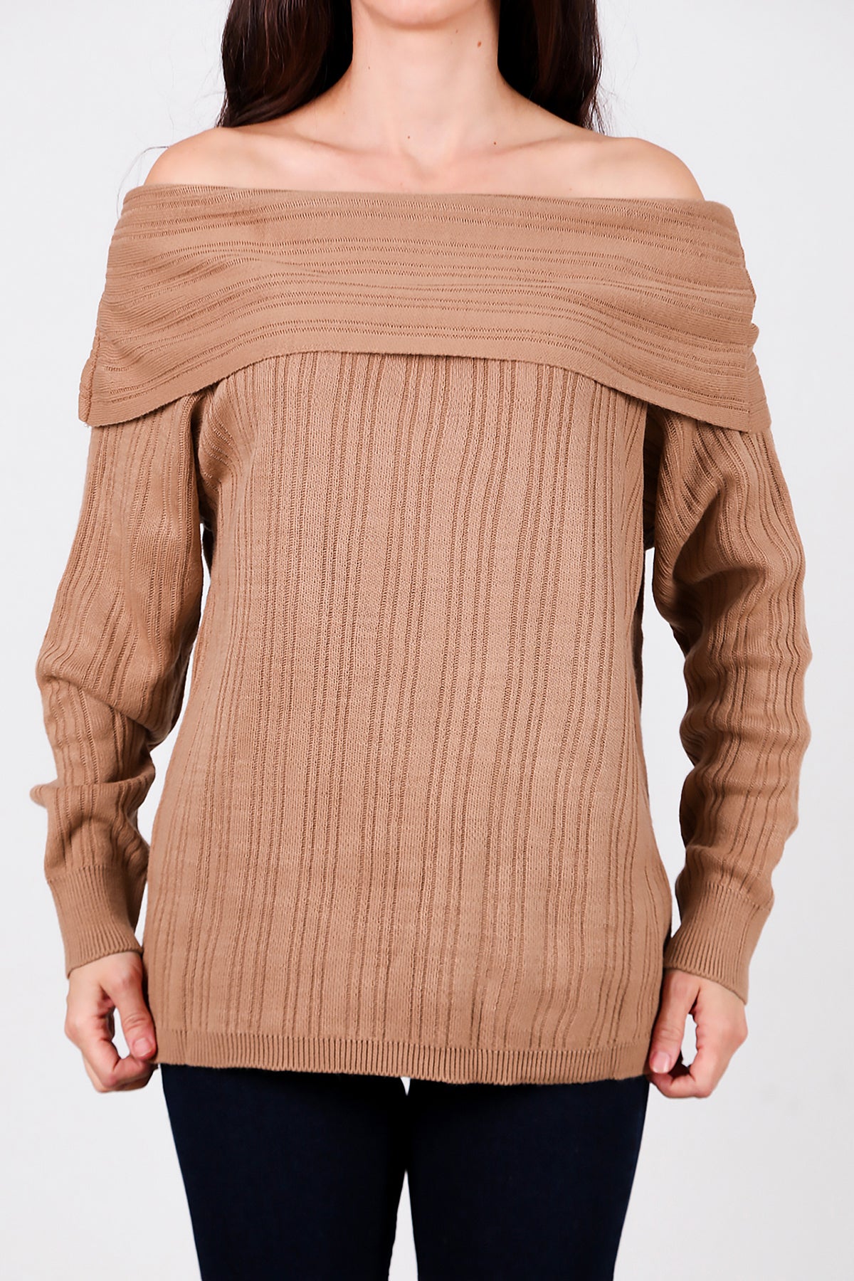 Kadın Madonna Yaka Triko Bluz Bej