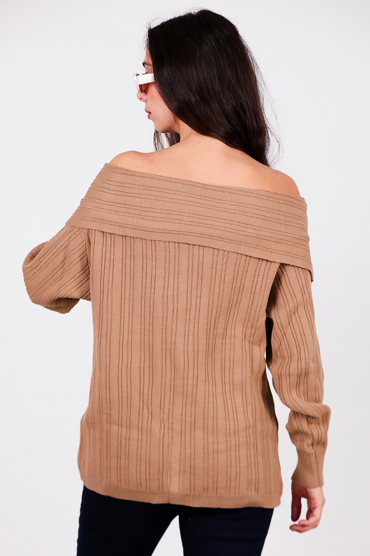 Kadın Madonna Yaka Triko Bluz Bej