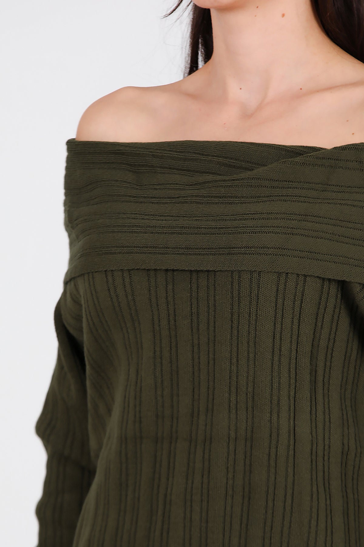 Kadın Madonna Yaka Triko Bluz Haki