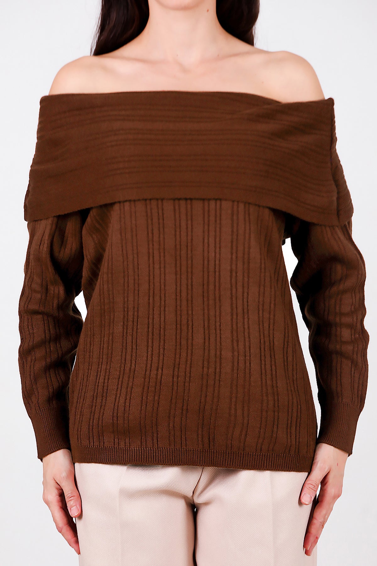 Kadın Madonna Yaka Triko Bluz Kahverengi