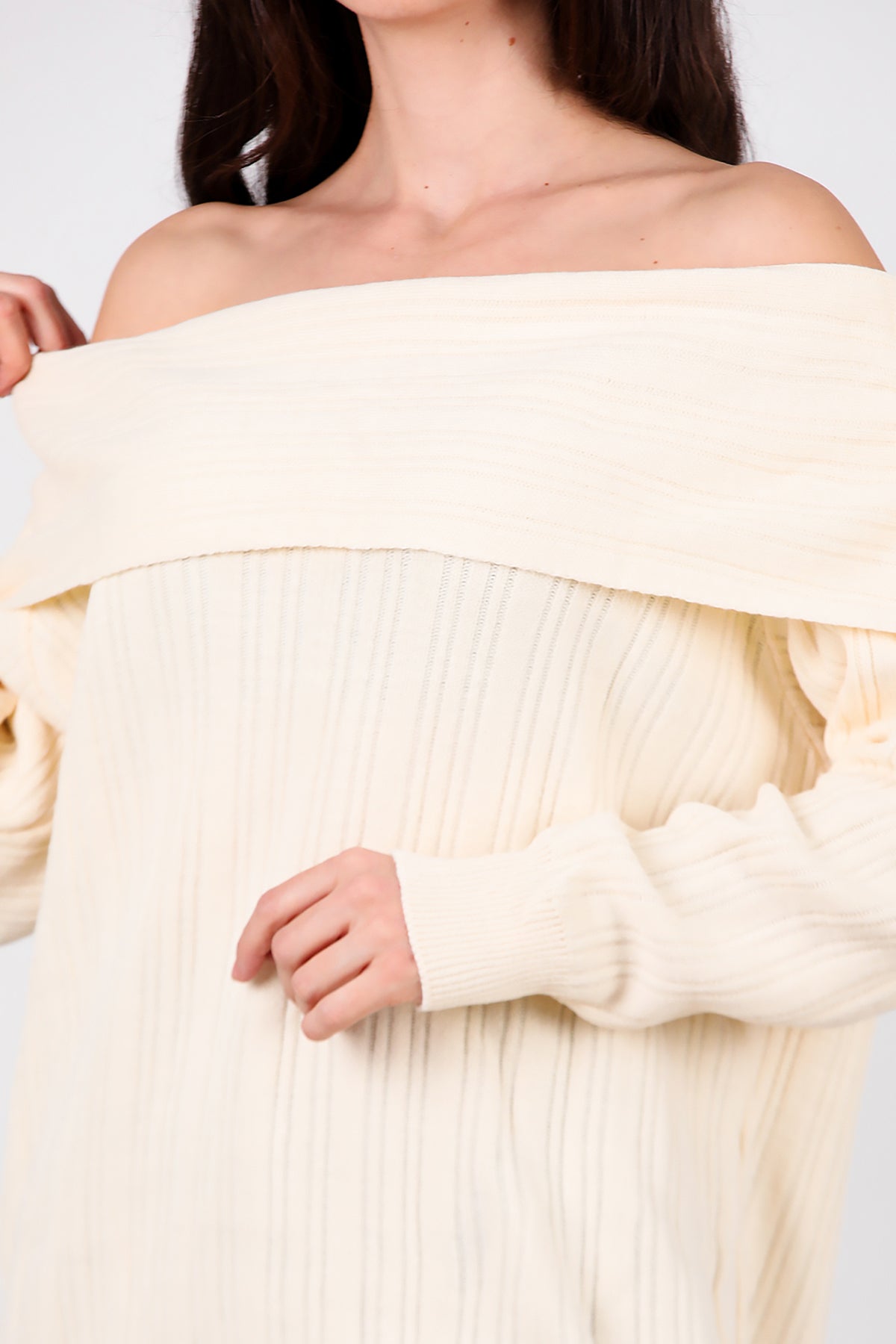 Kadın Madonna Yaka Triko Bluz Krem