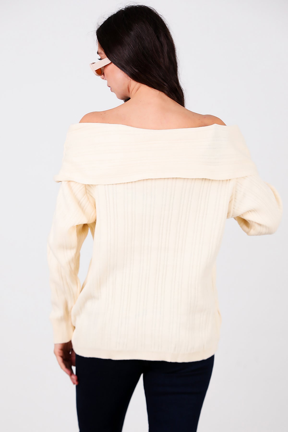 Kadın Madonna Yaka Triko Bluz Krem