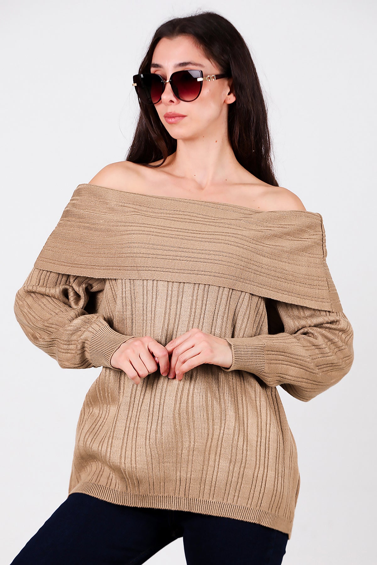 Kadın Madonna Yaka Triko Bluz Vizon