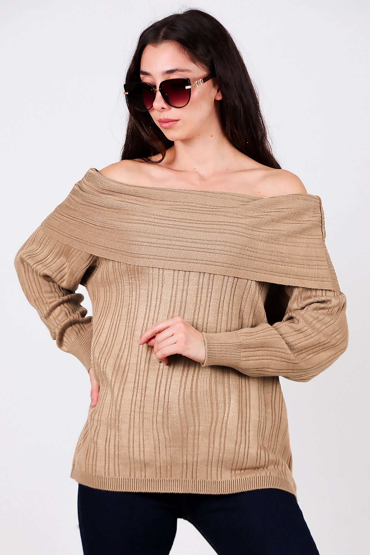 Kadın Madonna Yaka Triko Bluz Vizon