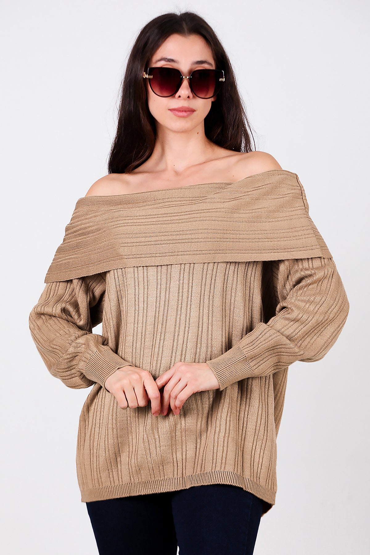 Kadın Madonna Yaka Triko Bluz Vizon