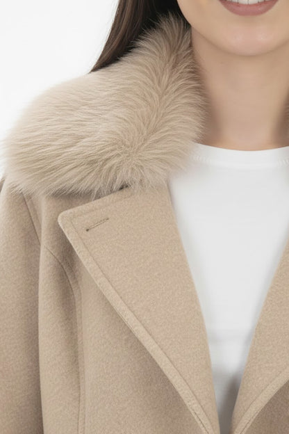 Kadın Yakası Kürklü Kaşe Ceket Bej