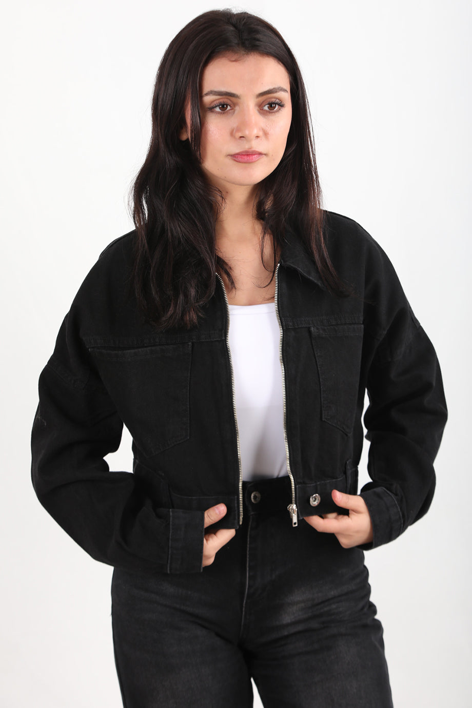 Crozia Kadın Kısa Ön Fermuarlı Ceket Siyah