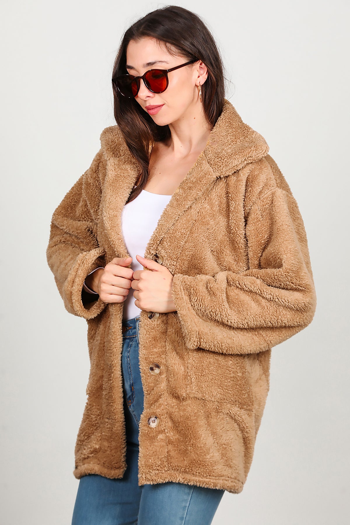 Kadın  Önü Düğmeli Peluş Ceket Bej