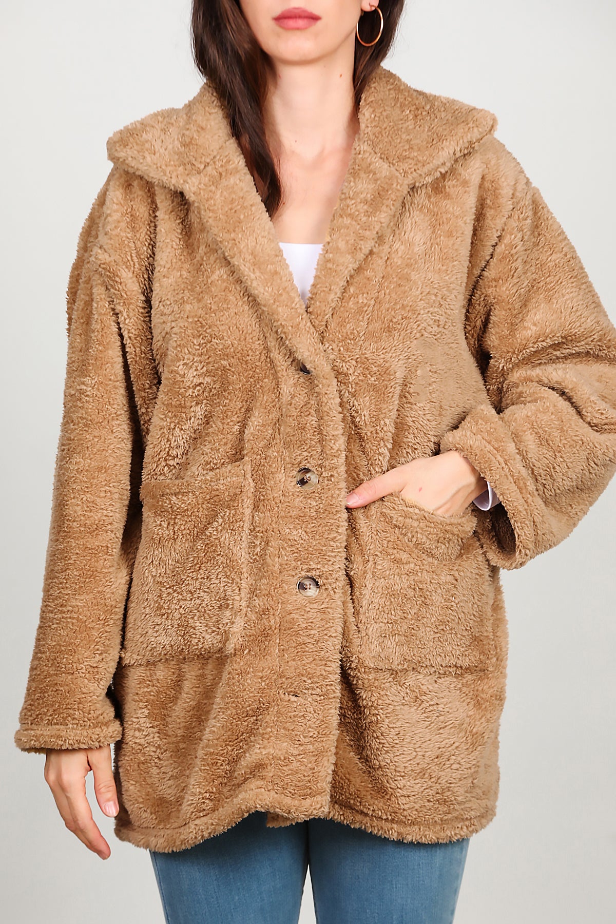 Kadın  Önü Düğmeli Peluş Ceket Bej