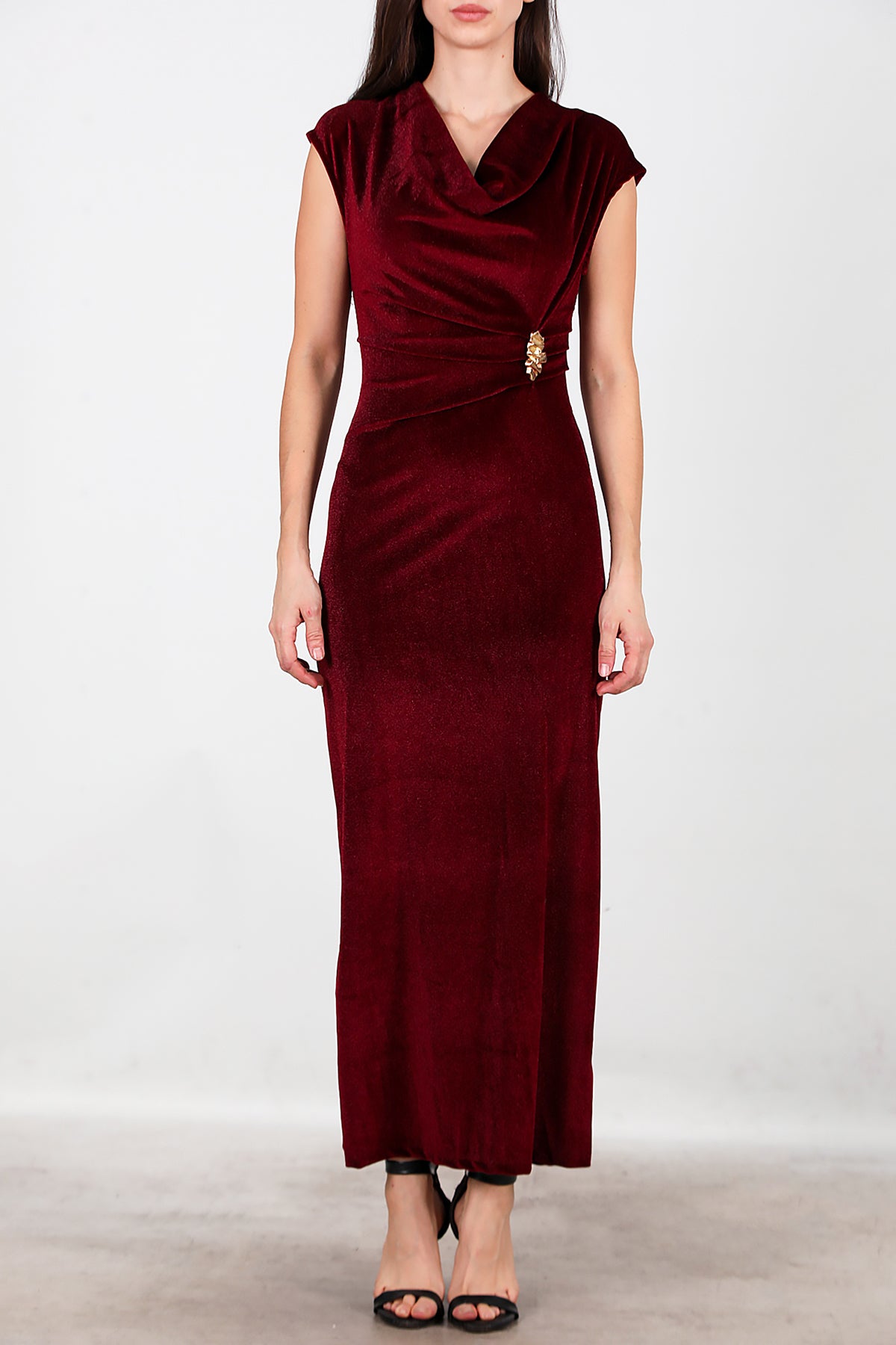 Kadın Toka Detaylı Uzun Kadife Elbise Bordo