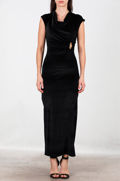 Kadın Toka Detaylı Uzun Kadife Elbise Siyah