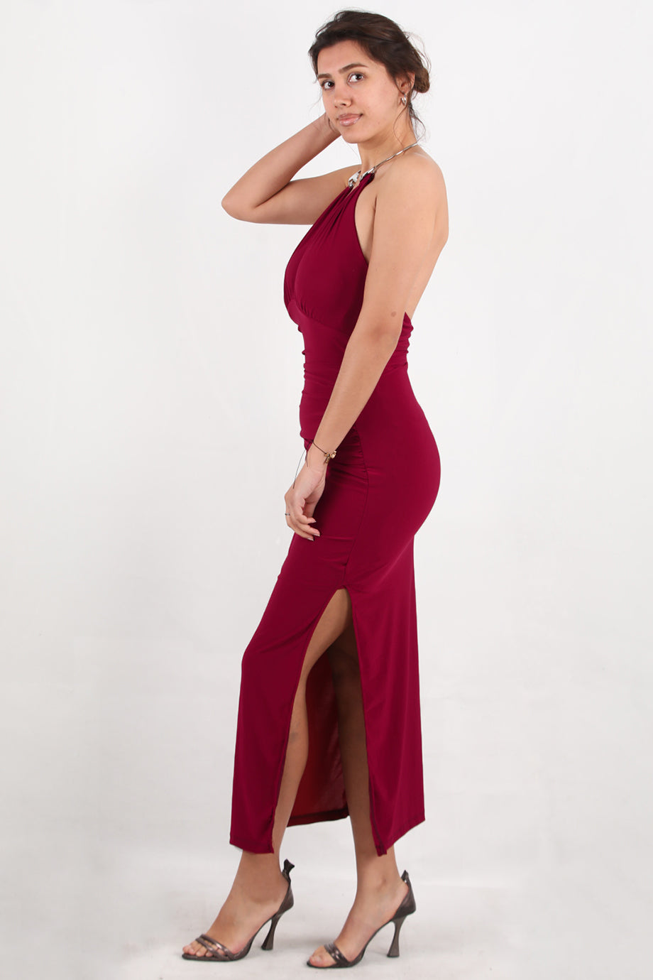 Aurea Kadın Boyun Halka Detay Yırtmaçlı Elbise Bordo