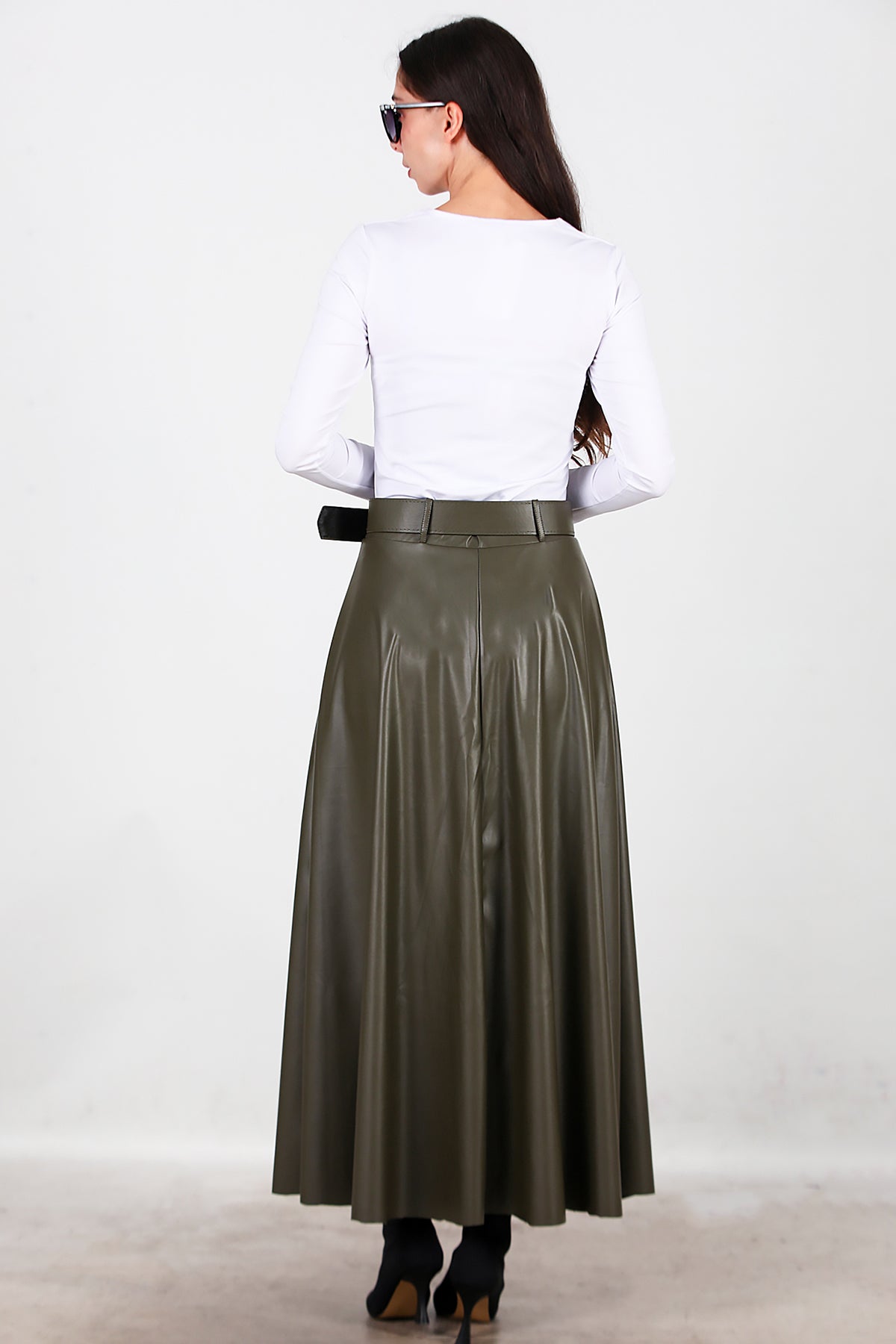 Kadın Uzun Kemerli Deri Etek Haki