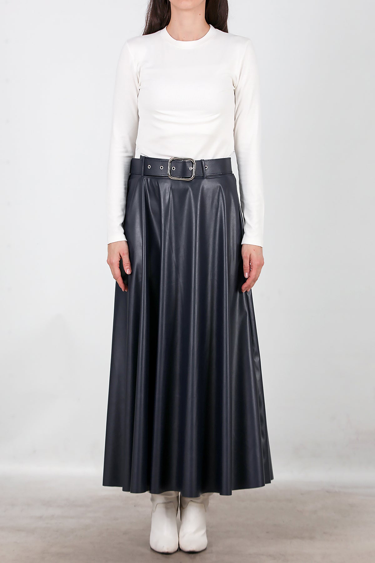 Kadın Uzun Kemerli Deri Etek Lacivert