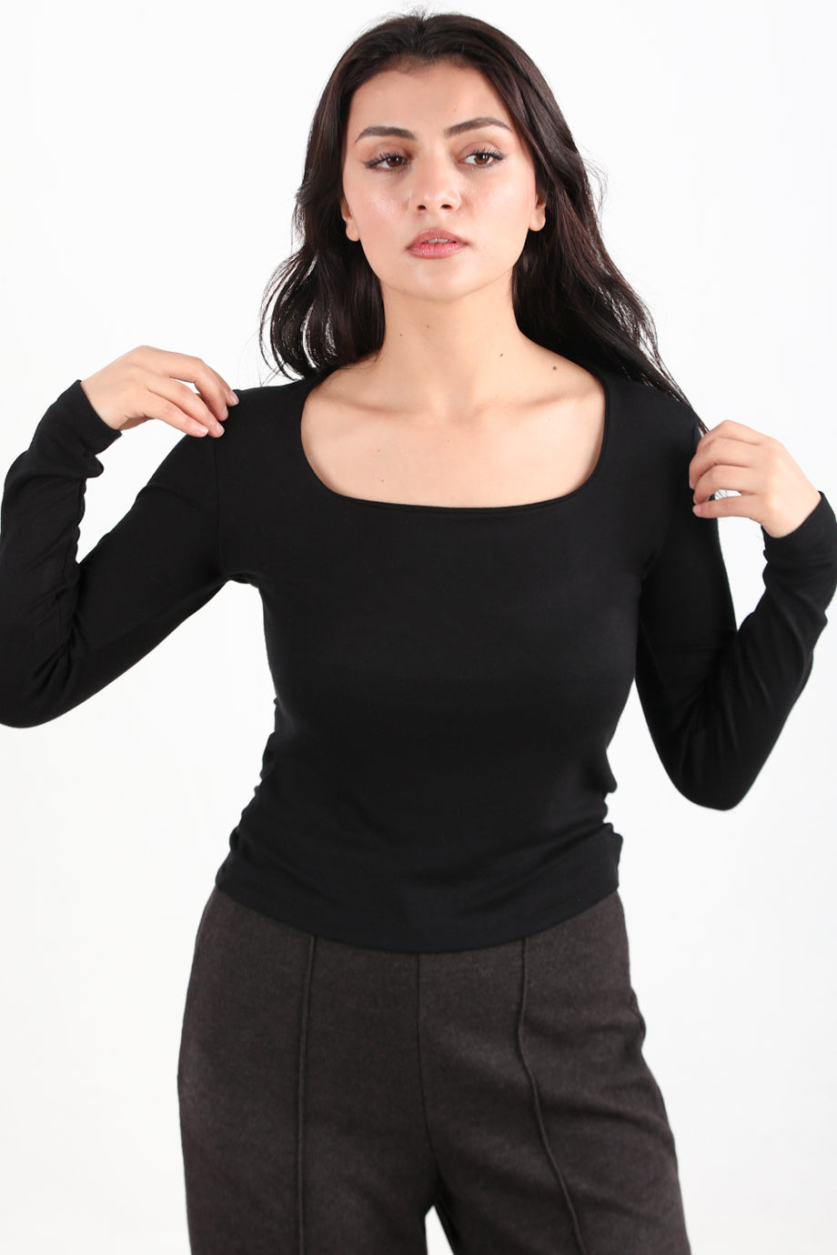 Thumbline Kadın Kare Yaka Parmak Geçmeli Bluz Siyah