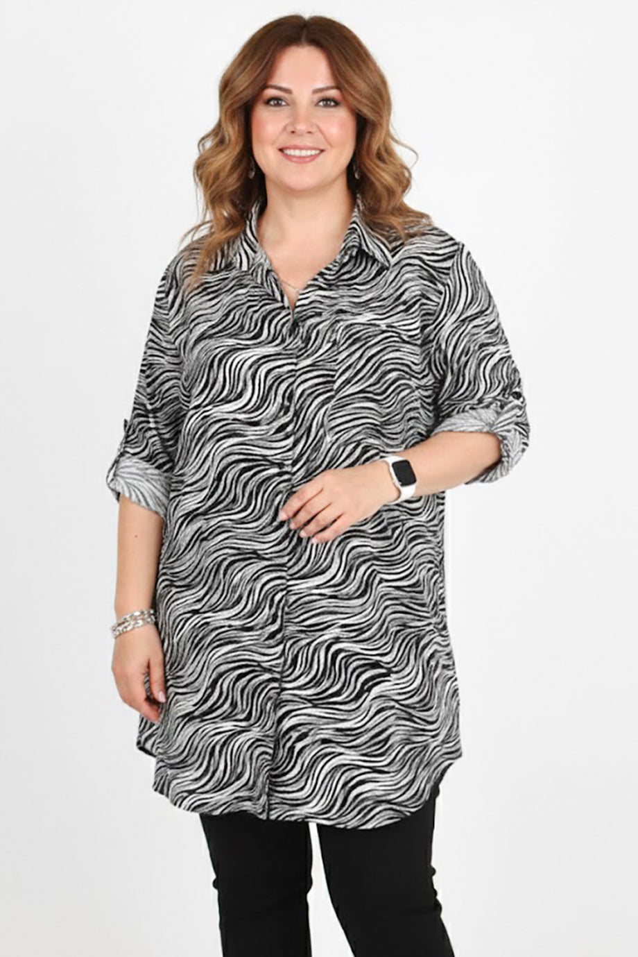 Modline Büyük Beden Desenli Kol Katlamalı Gömlek Ekru