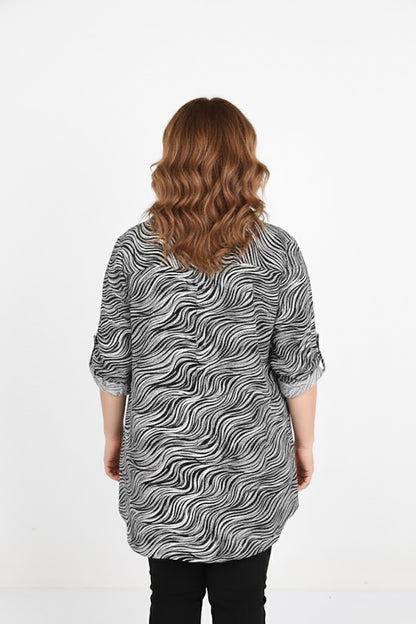 Modline Büyük Beden Desenli Kol Katlamalı Gömlek Ekru