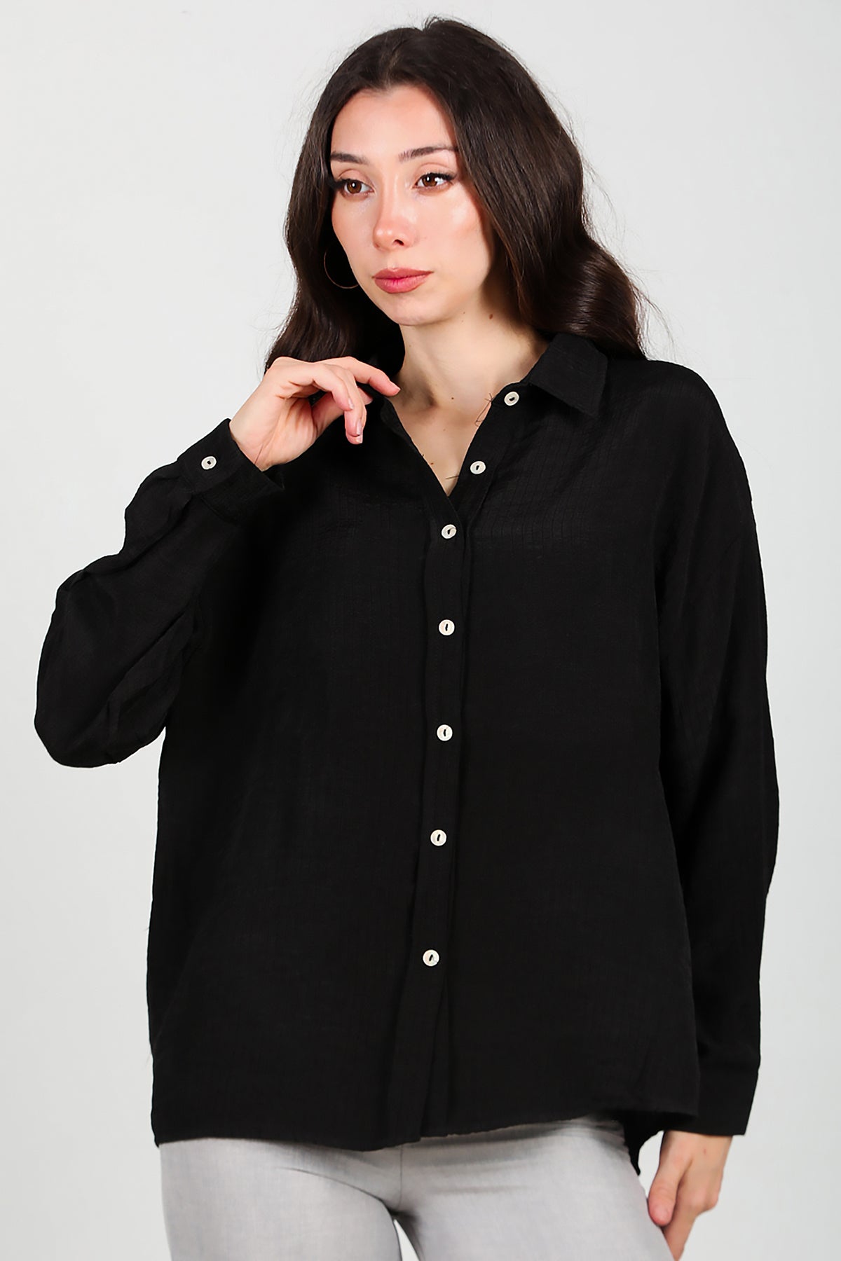 Kadın Parlak Keten Oversize Gömlek Siyah