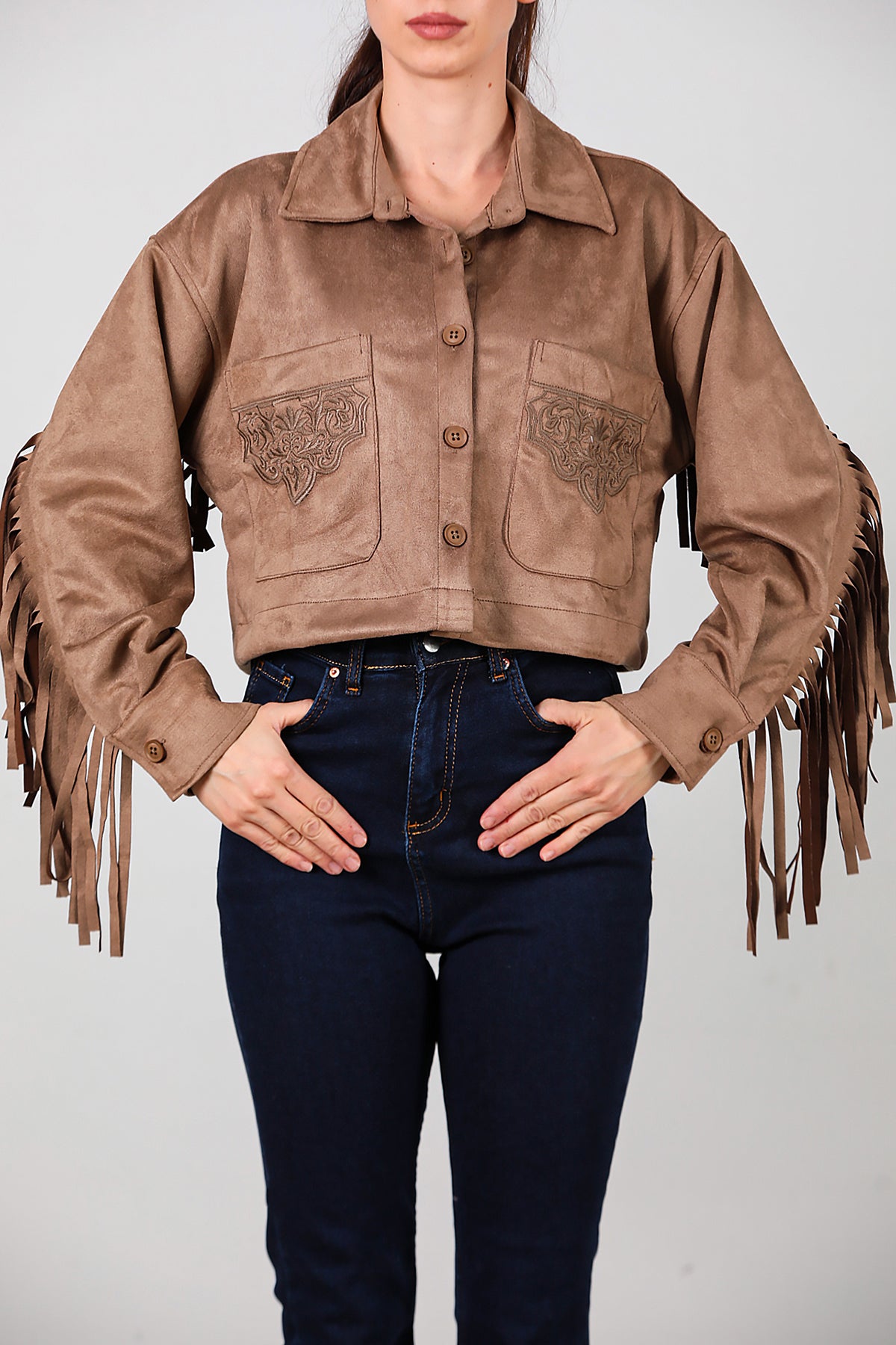 Kadın Arkası Püsküllü Cep Nakış Detay Süet Gömlek Bej