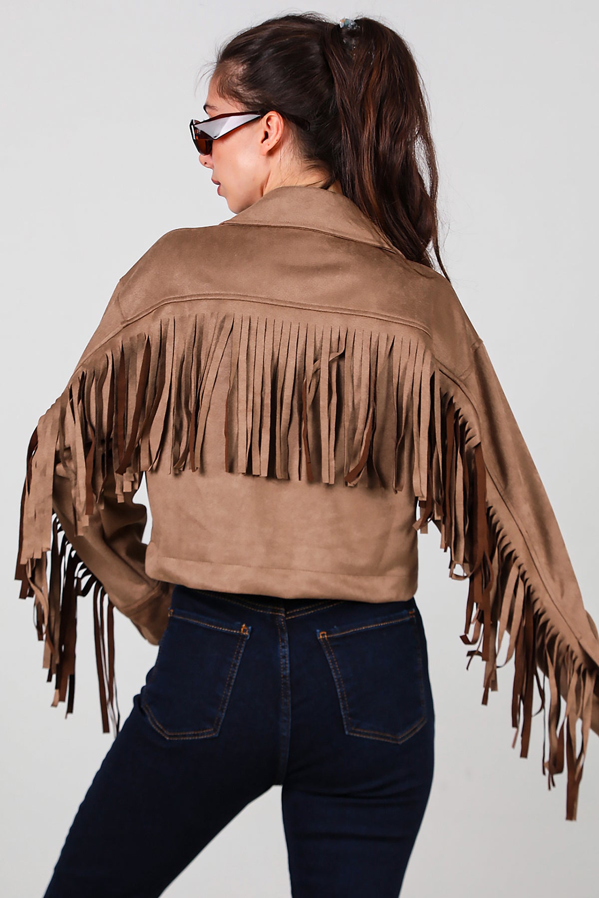 Kadın Arkası Püsküllü Cep Nakış Detay Süet Gömlek Bej