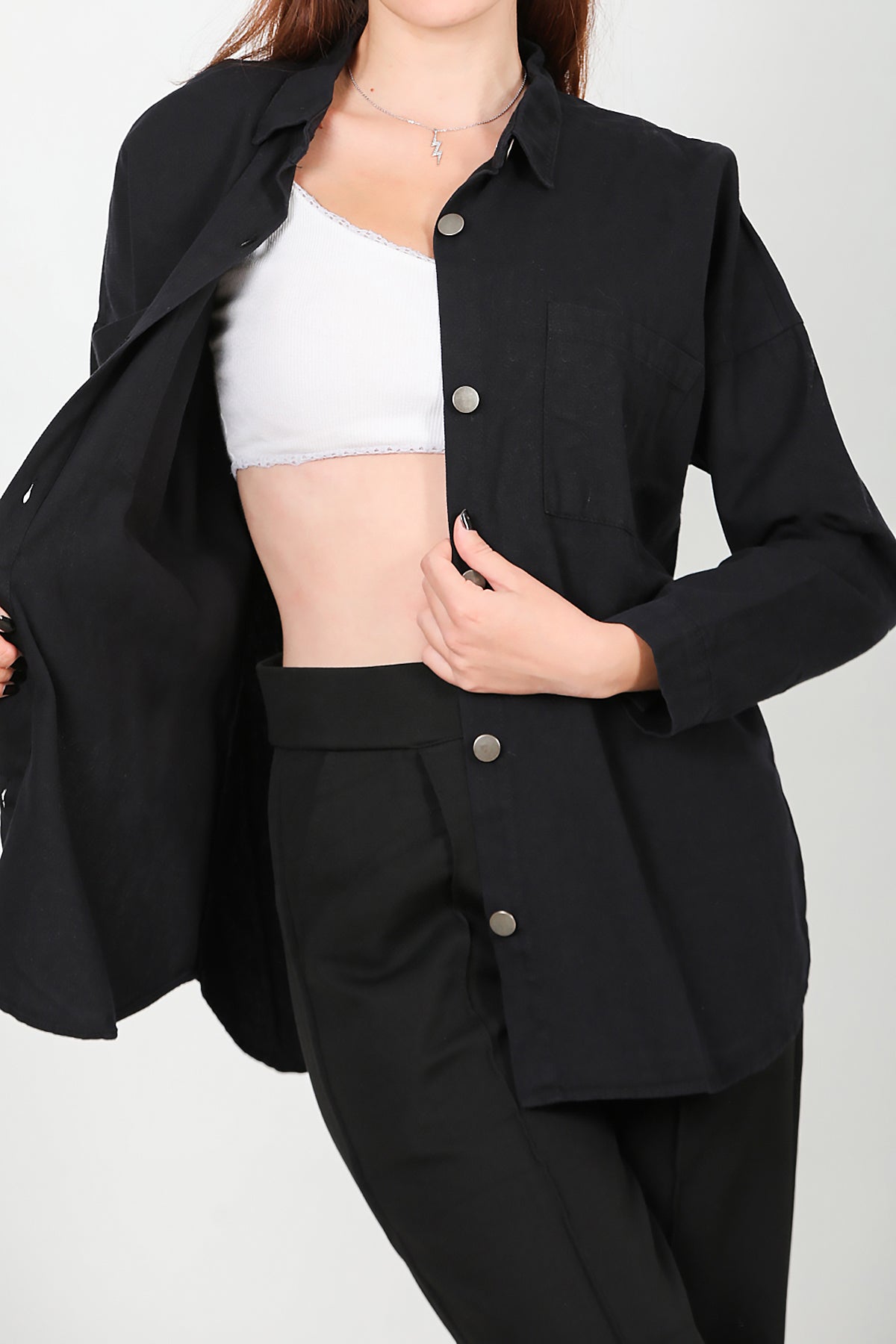 Kadın Oversize İki Cepli Gömlek Siyah