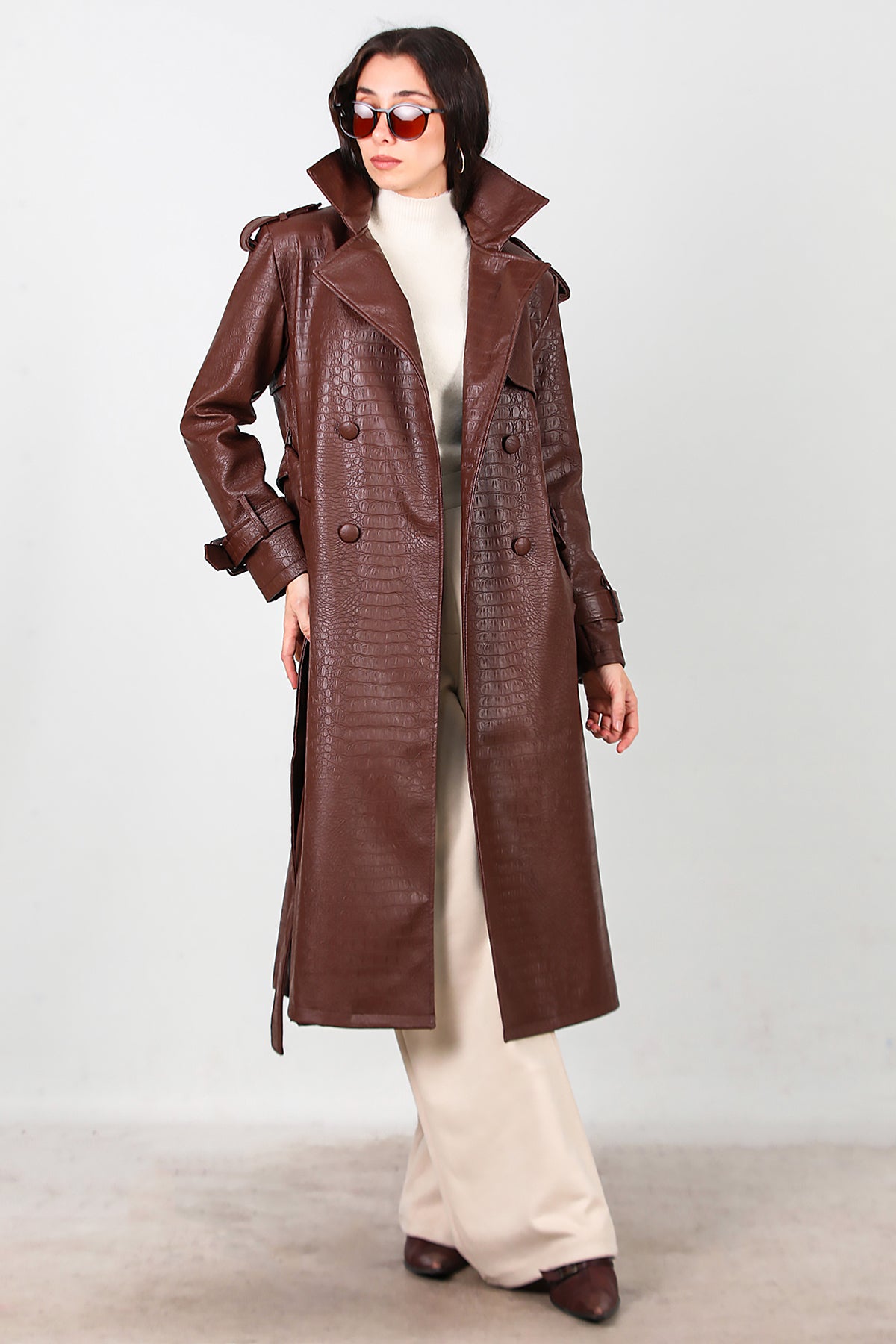 Kadın Kuşaklı Timsah Desen Uzun Deri Kaban Kahverengi