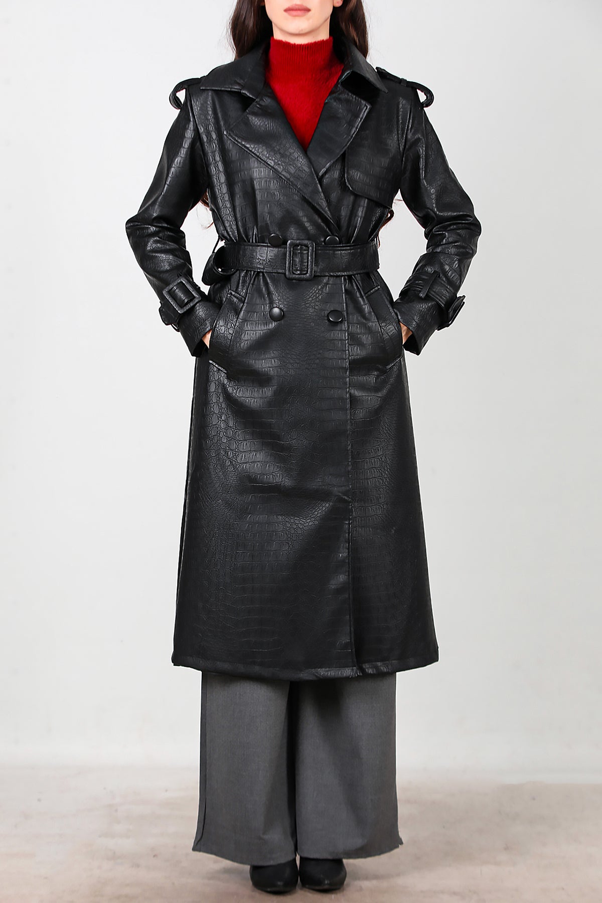 Kadın Kuşaklı Timsah Desen Uzun Deri Kaban Siyah