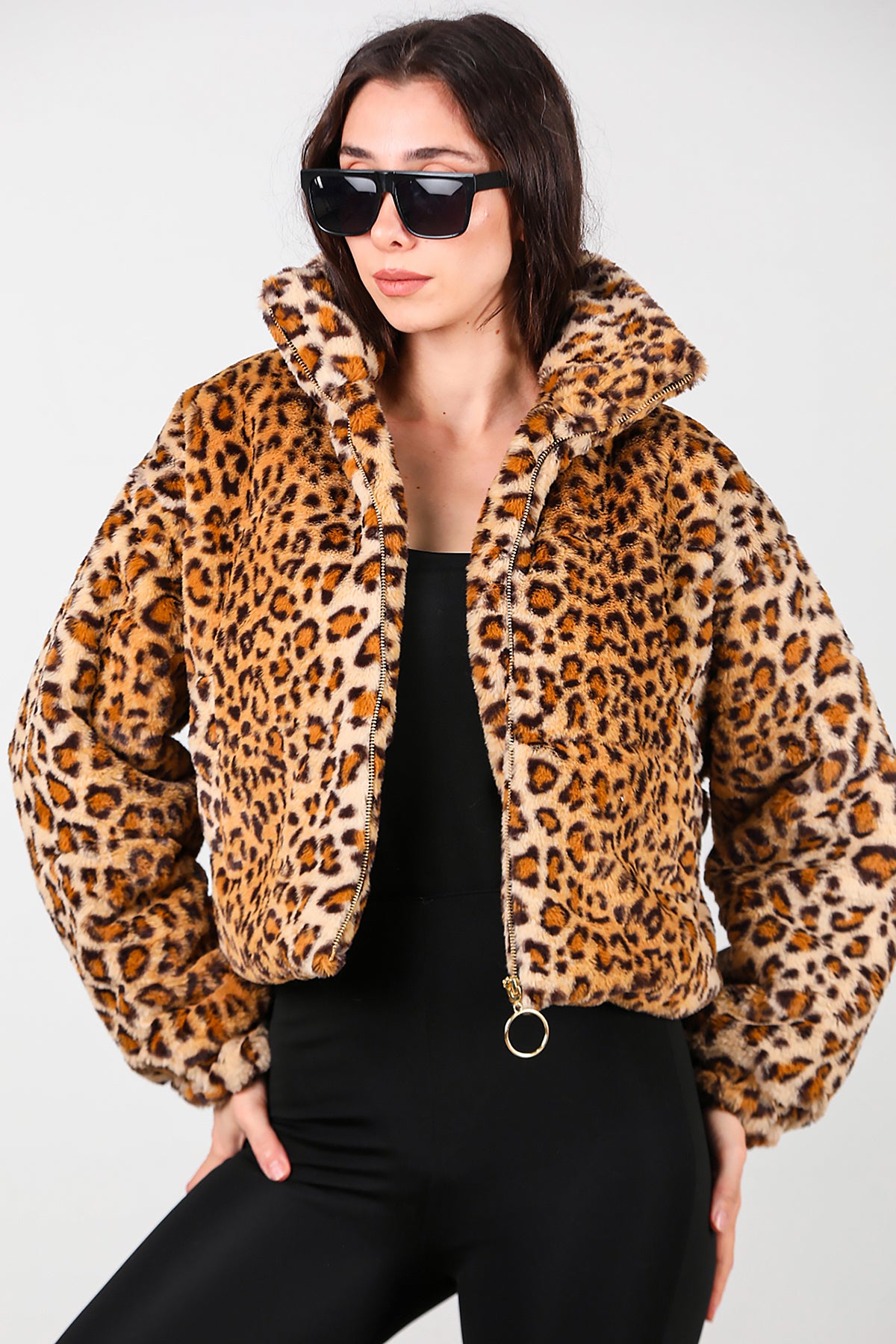 Kadın Fermuarlı Leopar Kısa Kürk Mont