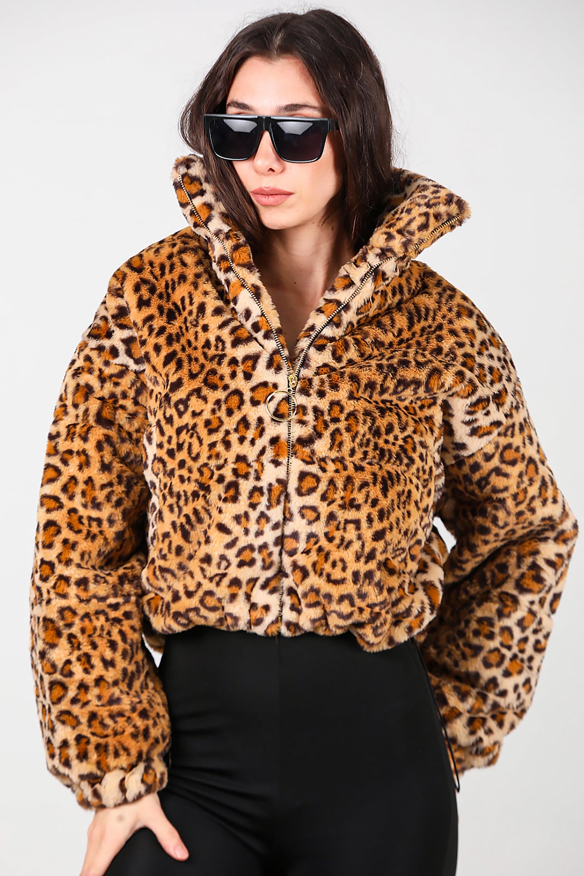 Kadın Fermuarlı Leopar Kısa Kürk Mont