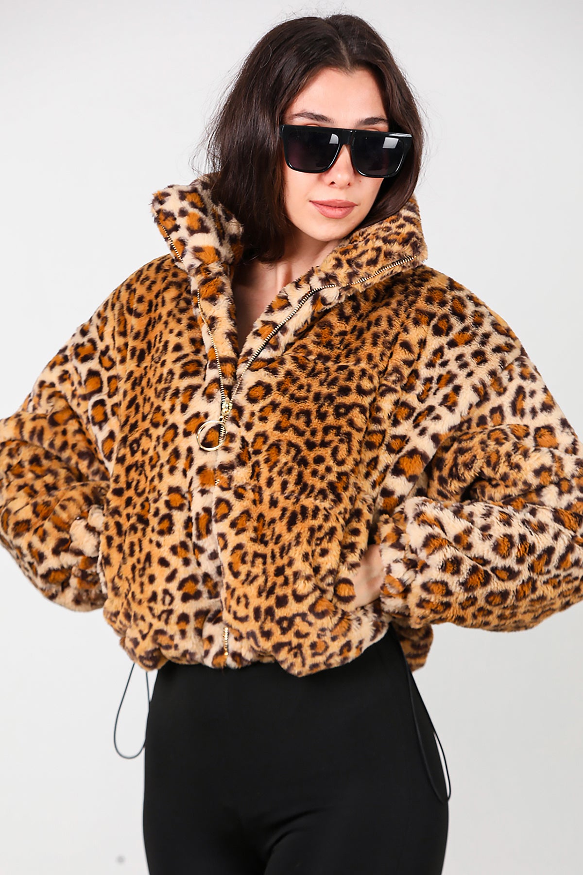 Kadın Fermuarlı Leopar Kısa Kürk Mont