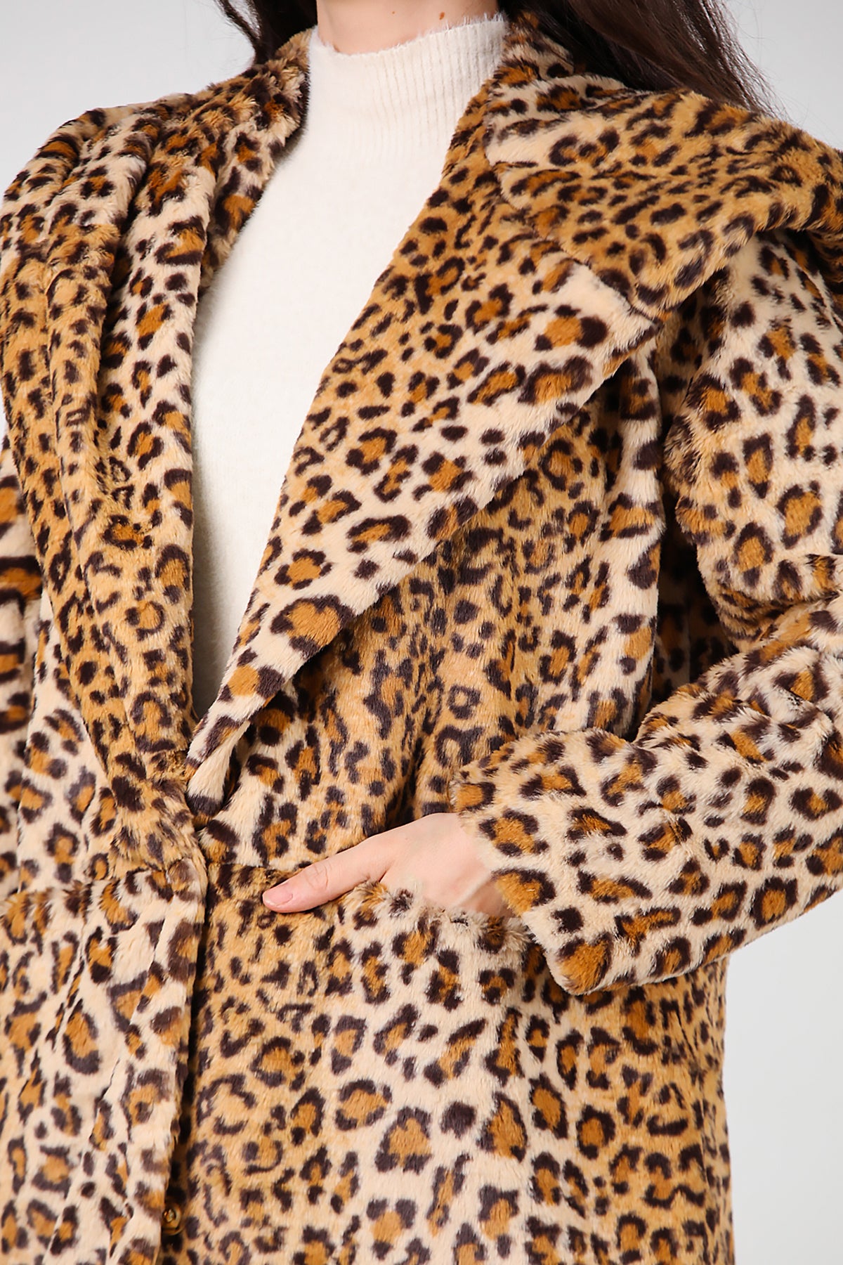 Kadın Kapşonlu Cepli Leopar Kürk Mont