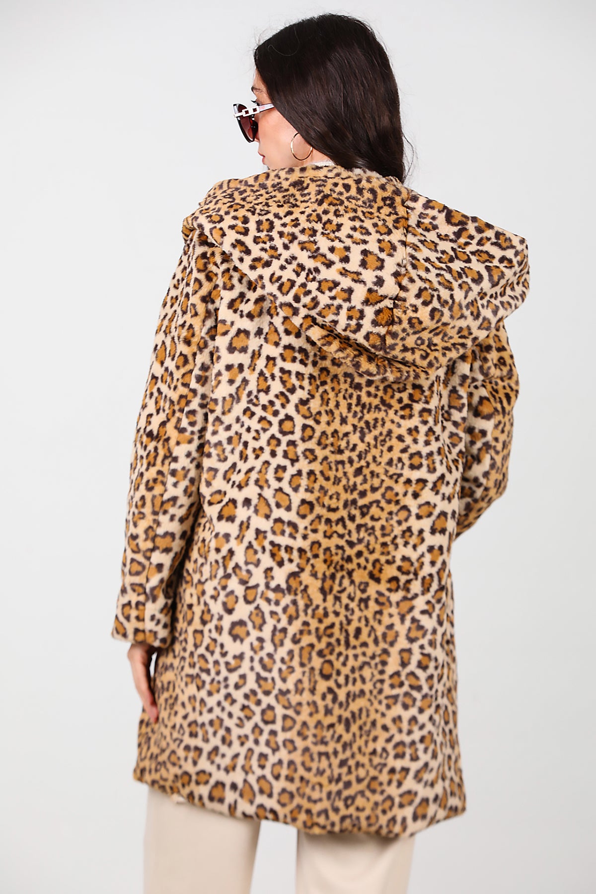 Kadın Kapşonlu Cepli Leopar Kürk Mont
