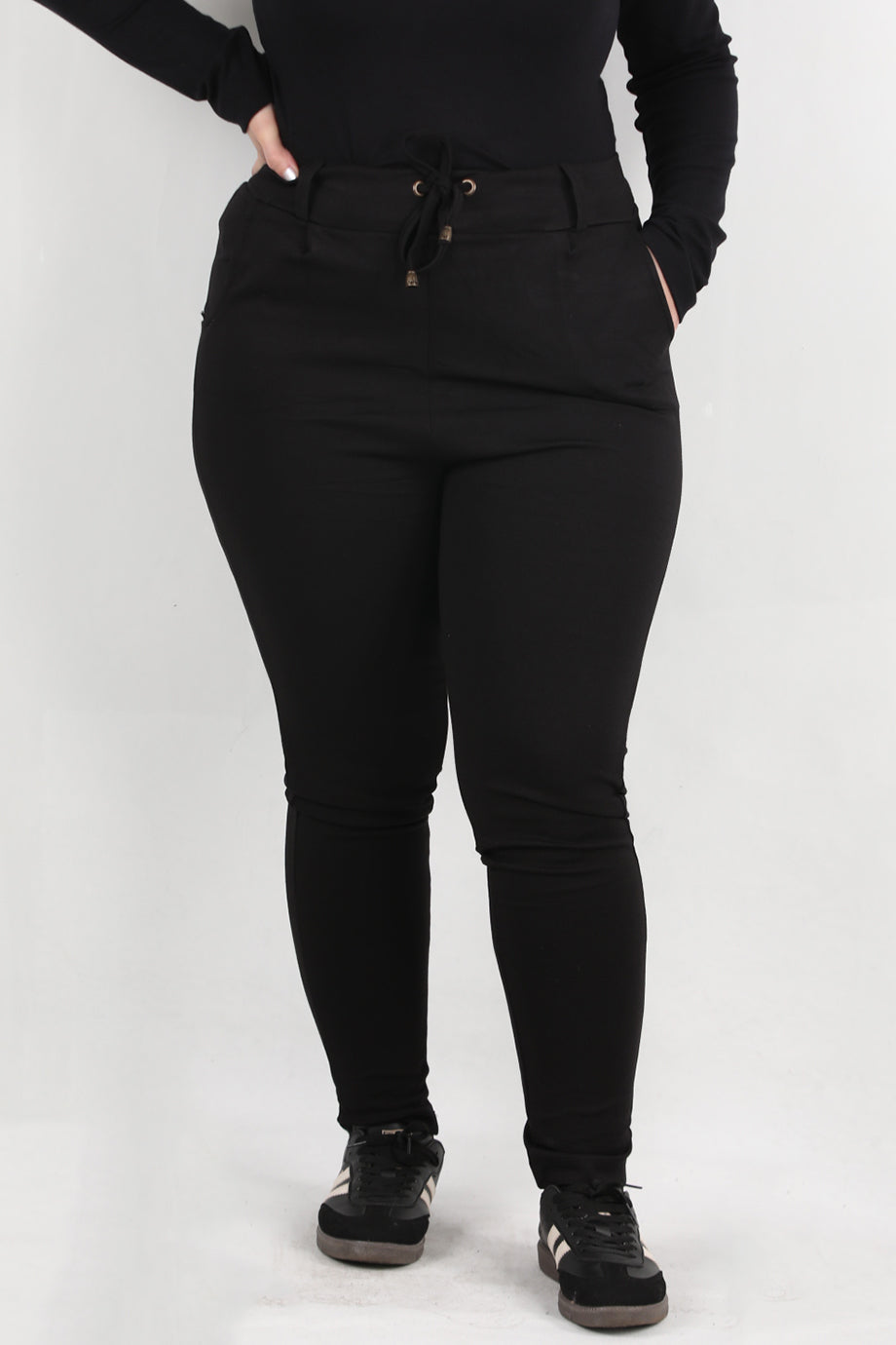 Comforta Büyük Beden Arka Bel Lastikli Pantolon Siyah