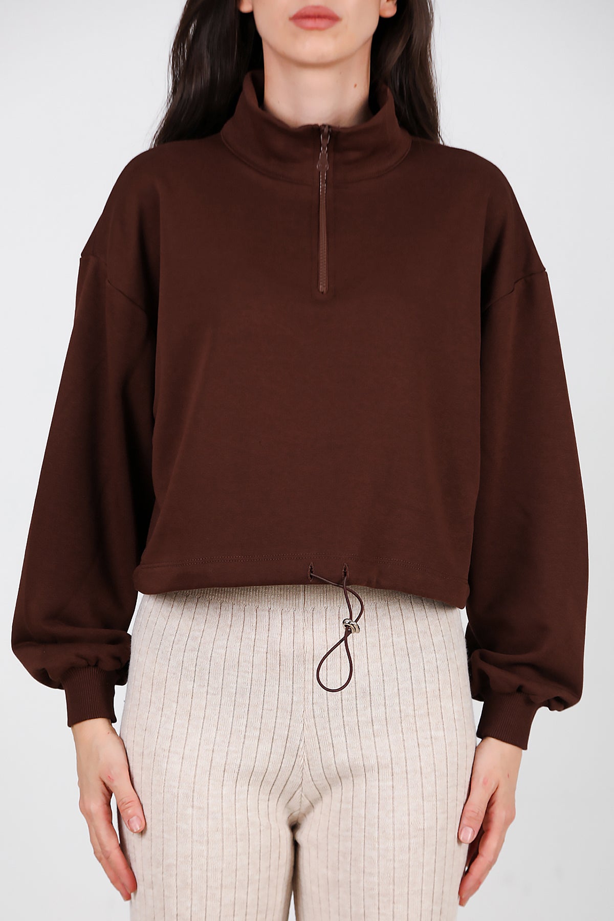 Kadın Yarım Fermuar Dik Yaka Bel Lastikli Sweat Kahverengi