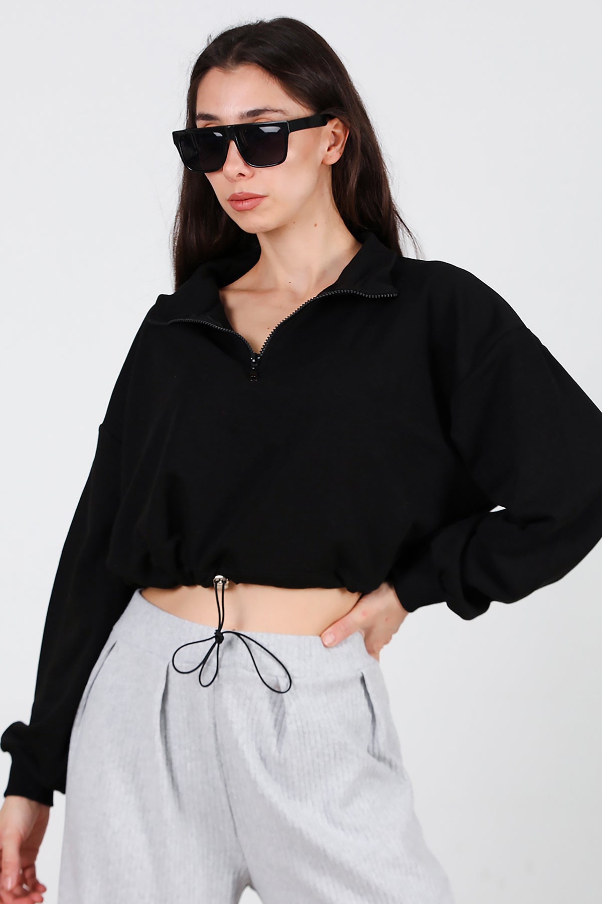 Kadın Yarım Fermuar Dik Yaka Bel Lastikli Sweet Siyah