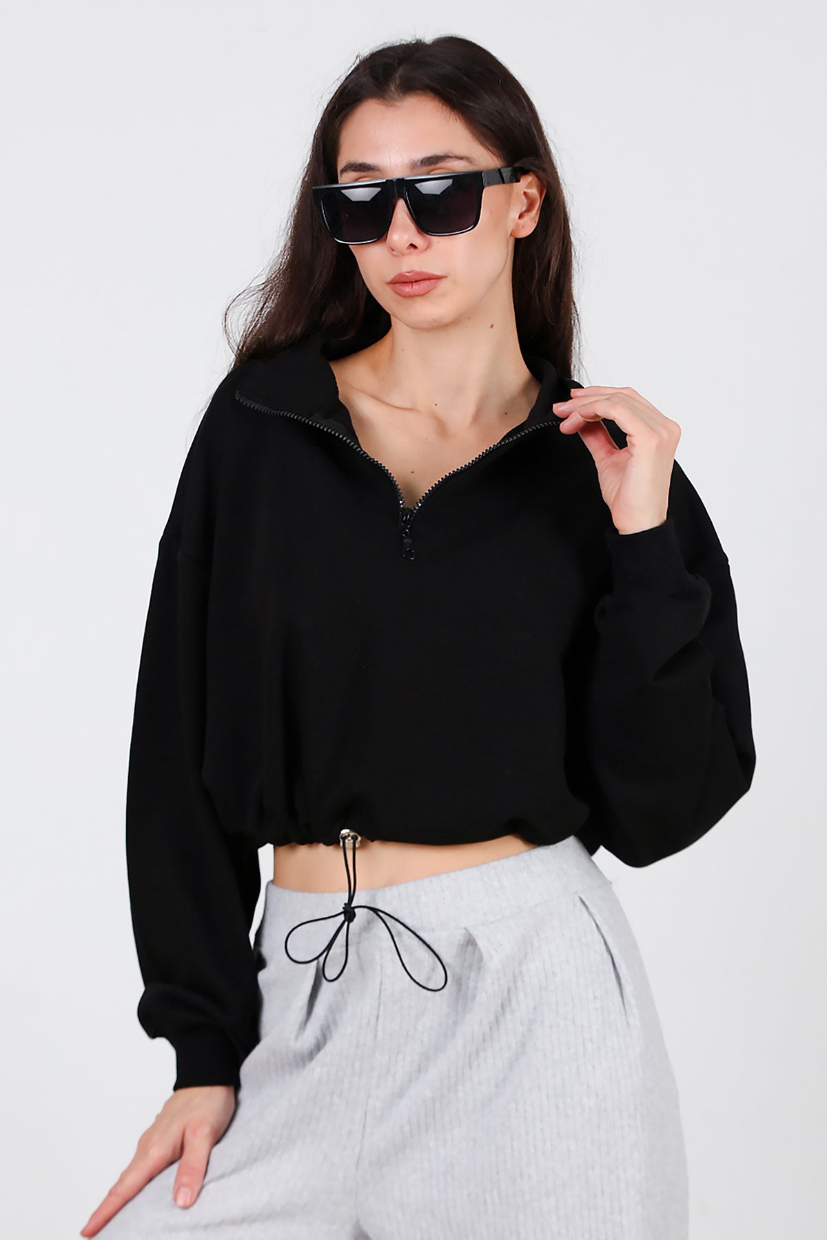 Kadın Yarım Fermuar Dik Yaka Bel Lastikli Sweet Siyah