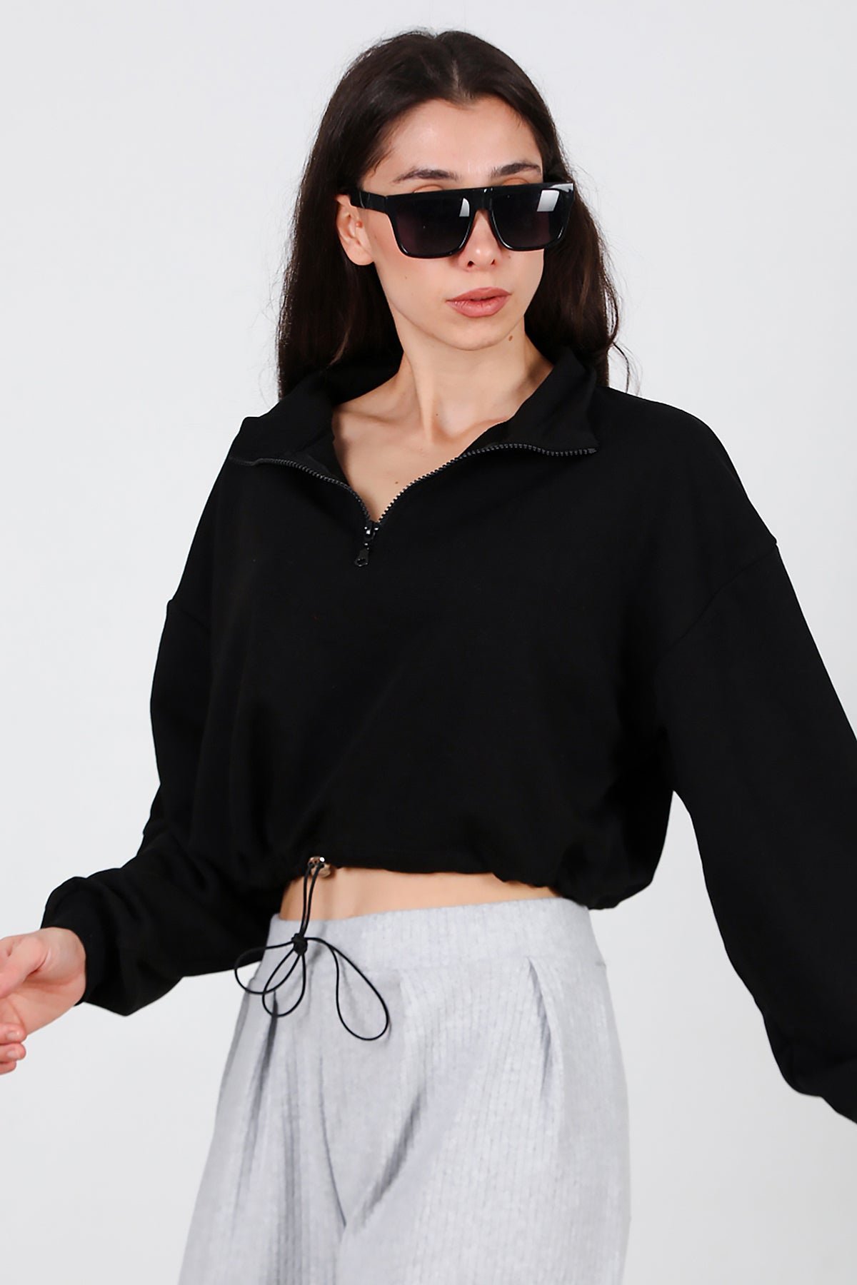 Kadın Yarım Fermuar Dik Yaka Bel Lastikli Sweet Siyah