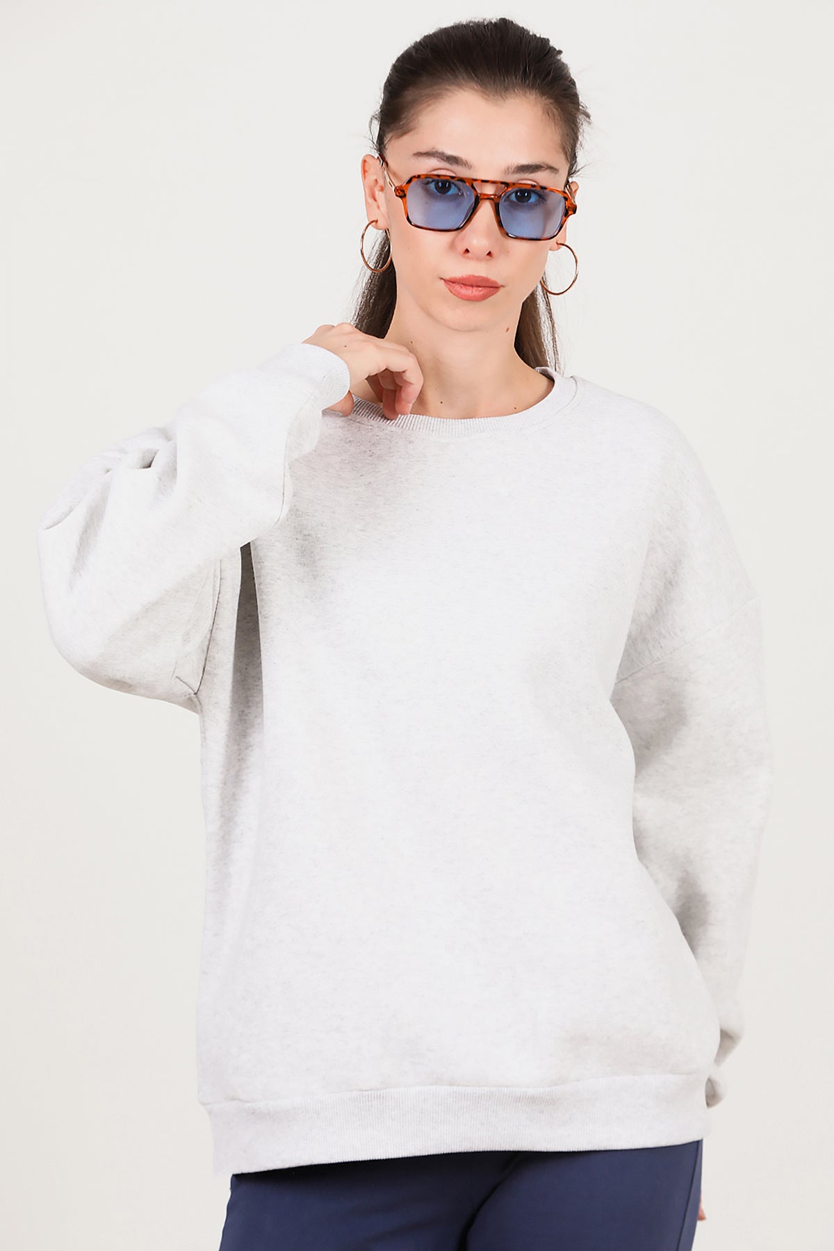 Kadın Bisiklet Yaka Üç İplik Oversize Sweat Açık Gri