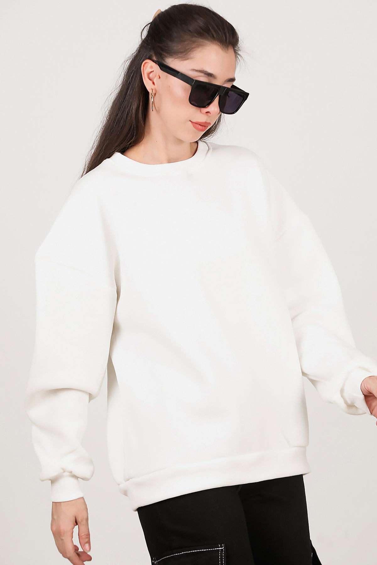 Kadın Bisiklet Yaka Üç İplik Oversize Sweat Ekru