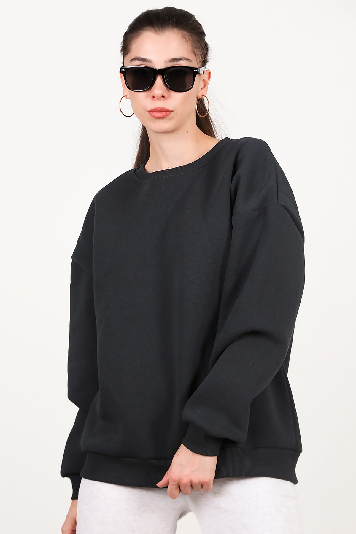 Kadın Bisiklet Yaka Üç İplik Oversize Sweat Füme