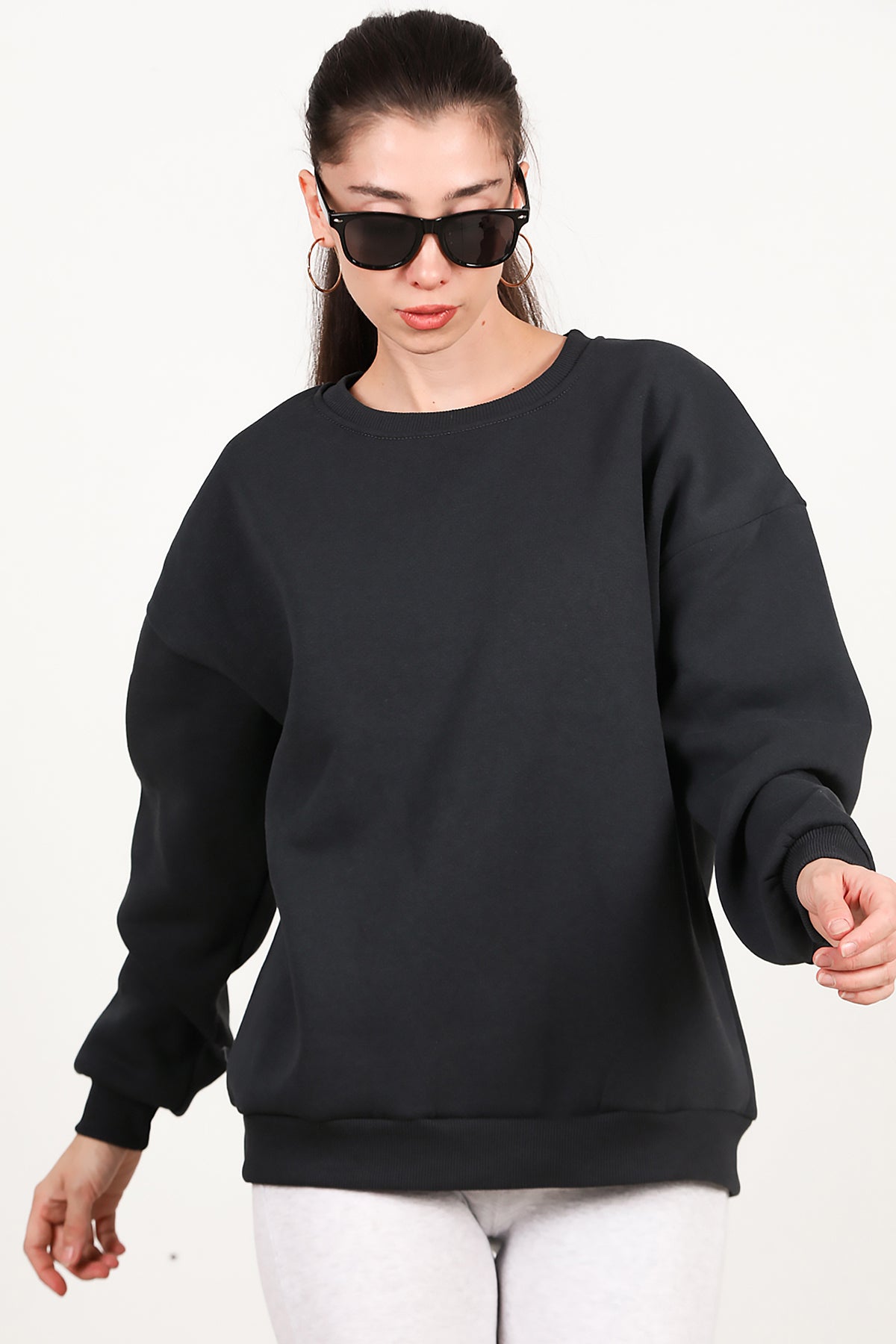 Kadın Bisiklet Yaka Üç İplik Oversize Sweat Füme