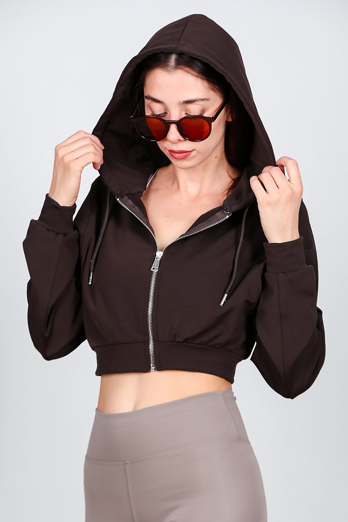 Kadın Kapşonlu Crop Sweat Kahverengi