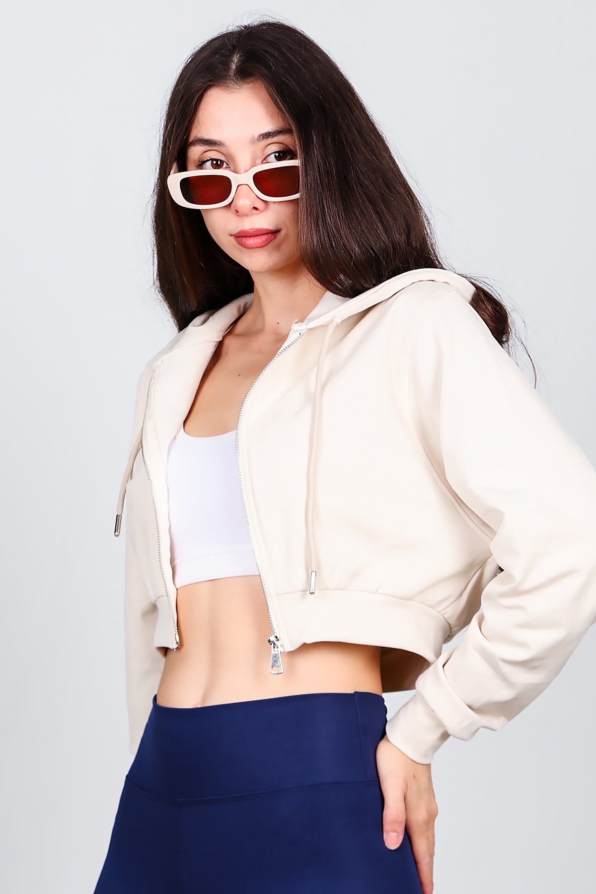 Kadın Kapşonlu Crop Sweat Krem