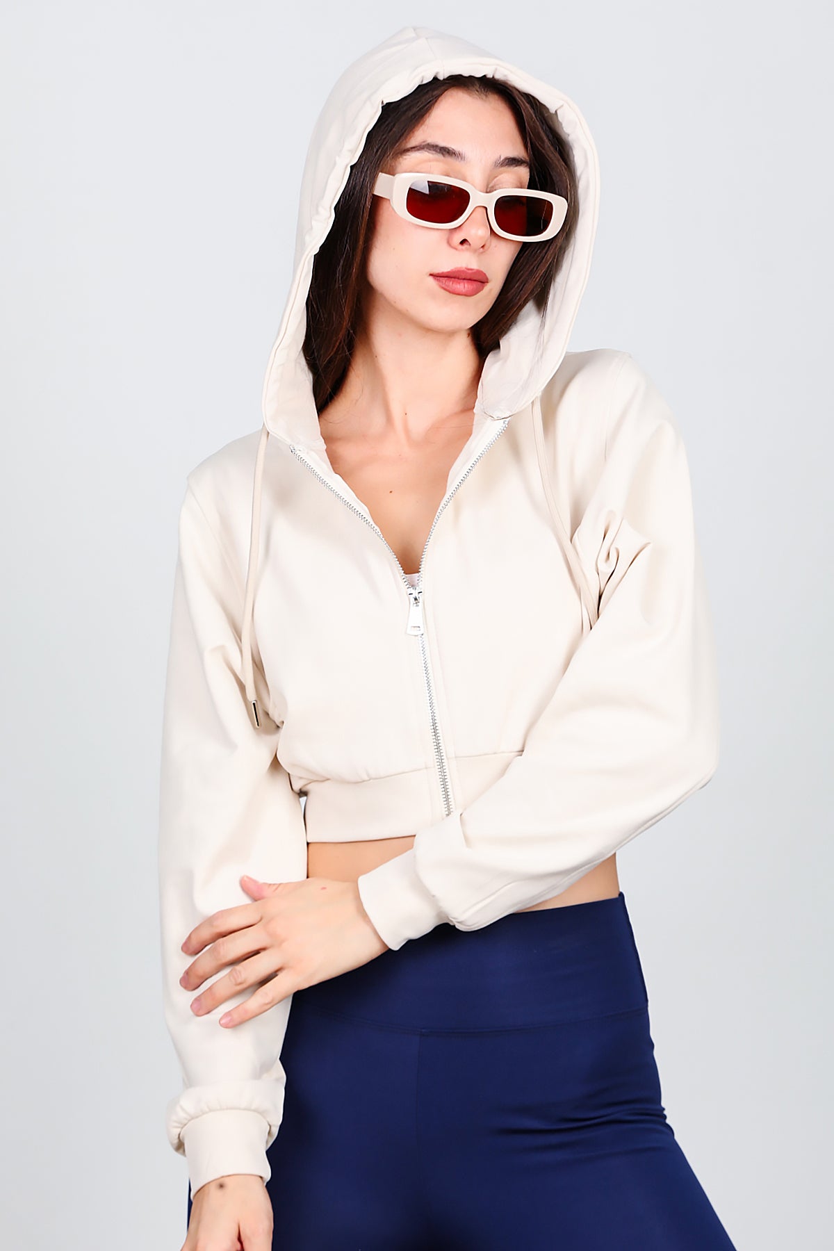 Kadın Kapşonlu Crop Sweat Krem