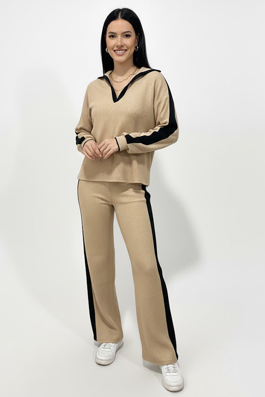 Vestra Kadın Garnili Önü V Yakalı Takım Bej