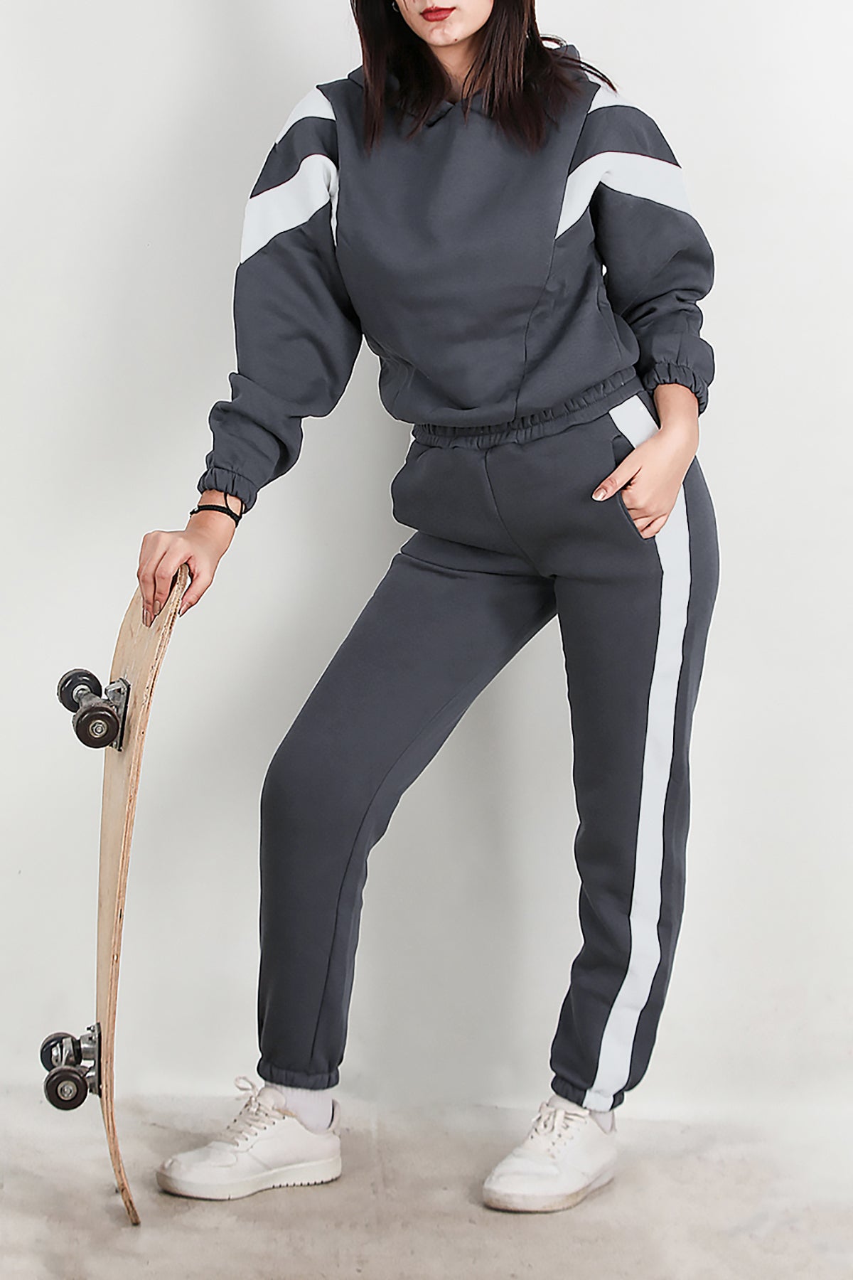 Kadın Şeritli Kapşonlu Eşofman Takımı Füme