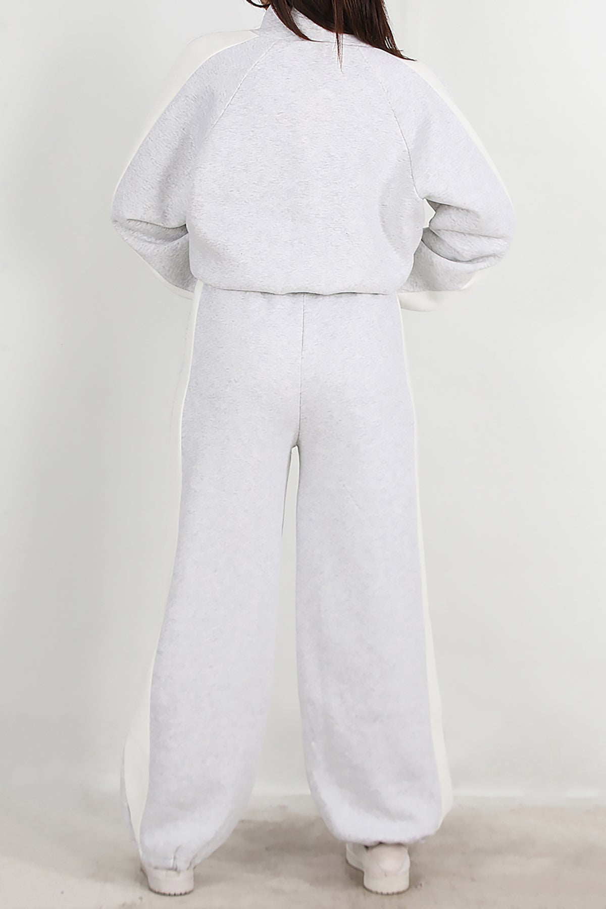 Kadın Yanları Şeritli Önü Fermuarlı Eşofman Takımı Gri