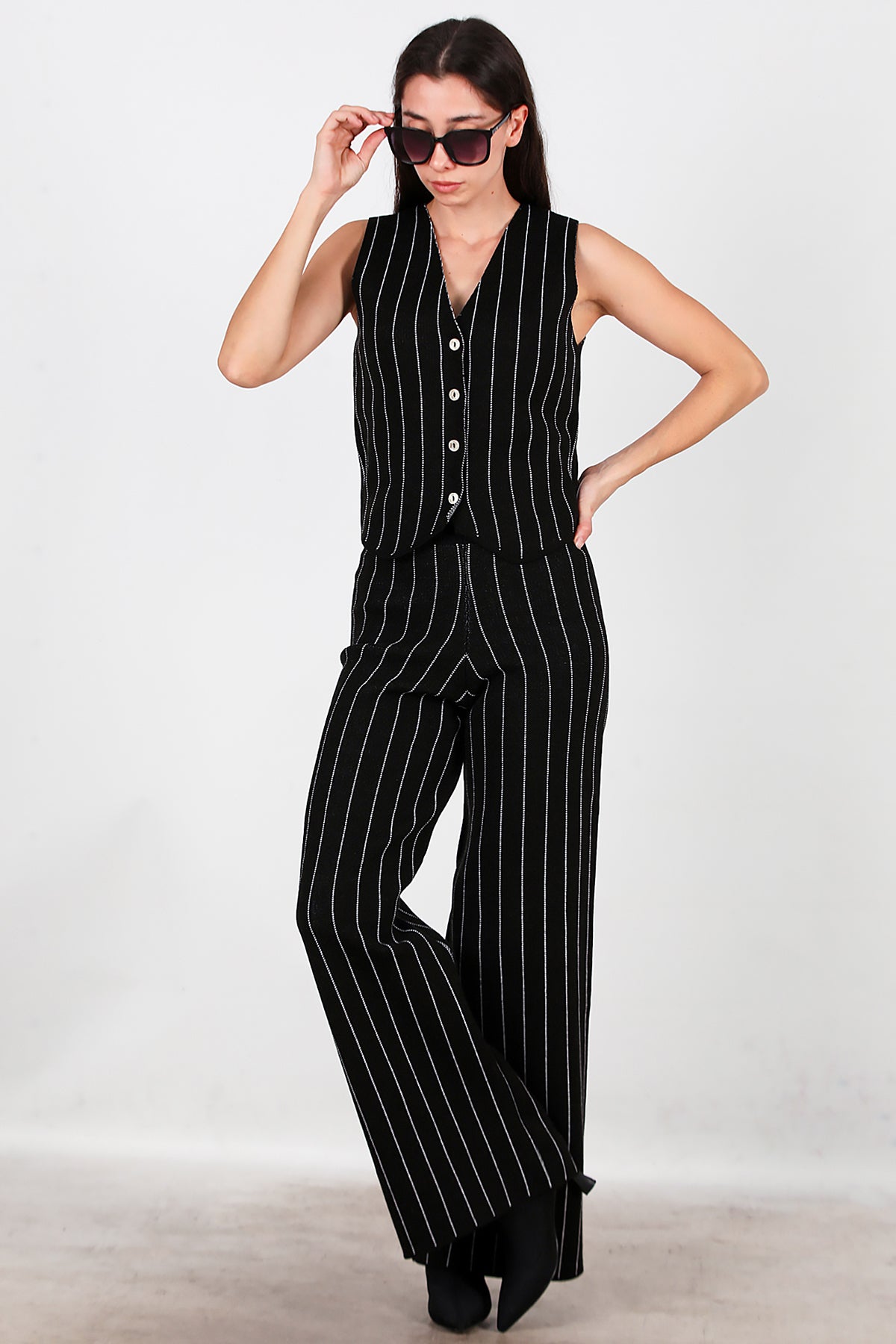 Kadın Çizgili Yelekli Triko Takım Siyah